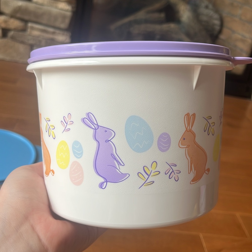 Tupperware Containers 3 piece set - Picture 4 of 6